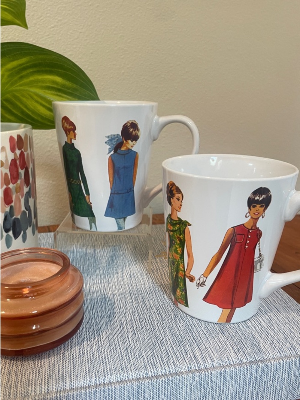Set of 2 Simplicity Vintage 1960s Fashion Mugs